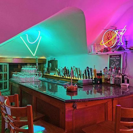 Mike & Allen'S Place On The Park_2 コロンバス エクステリア 写真